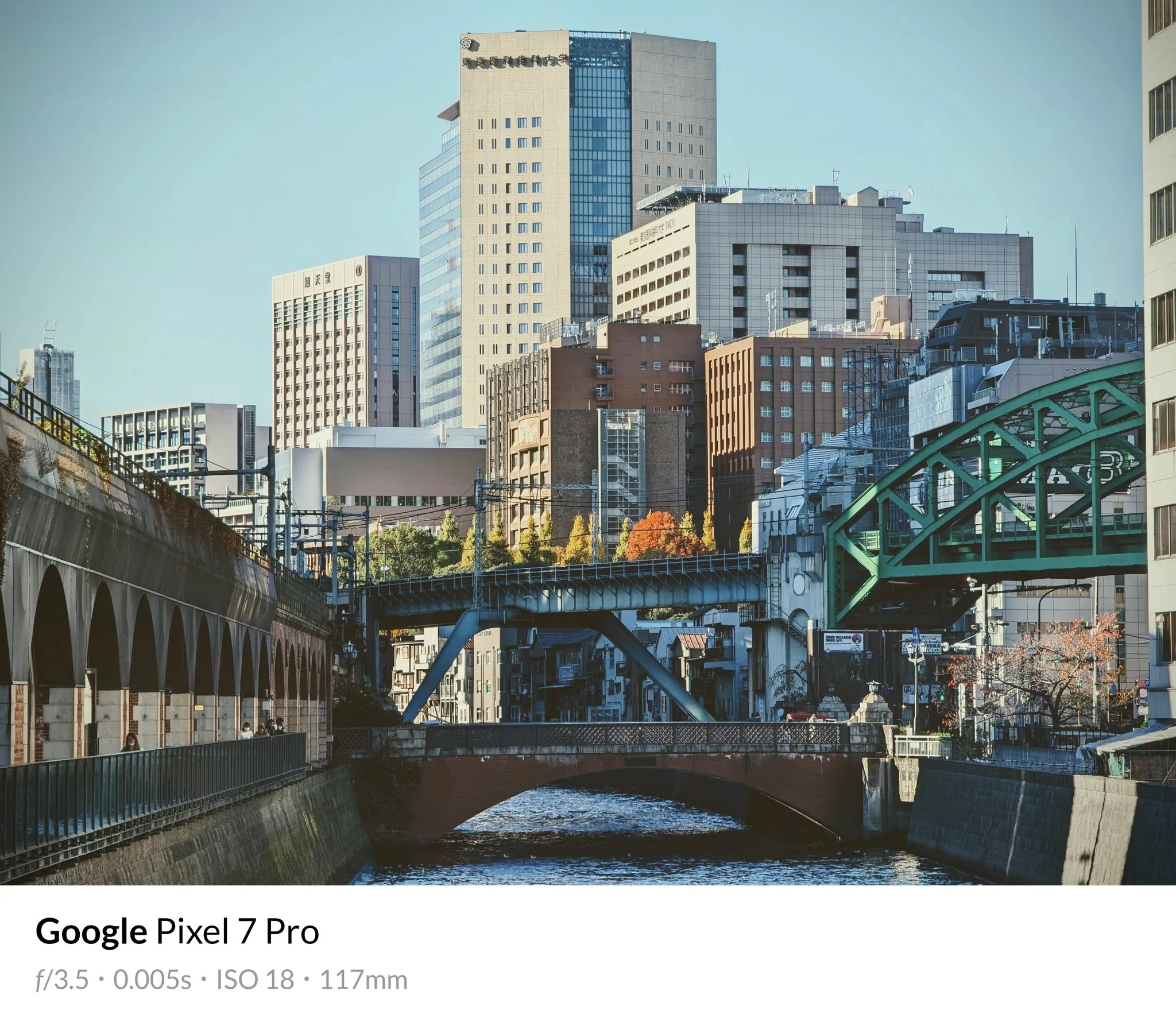 カメラがとても楽しいスマホ。そのうち作例をまとめた記事を書きます